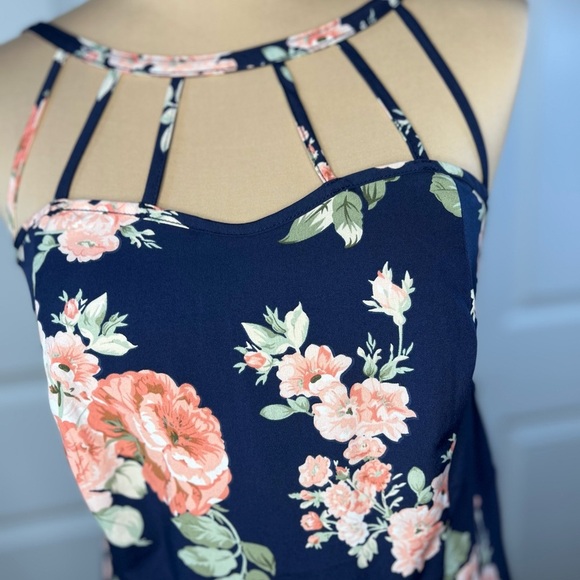 SHEIN Blue Halter Sundress Mini - Picture 6 of 16